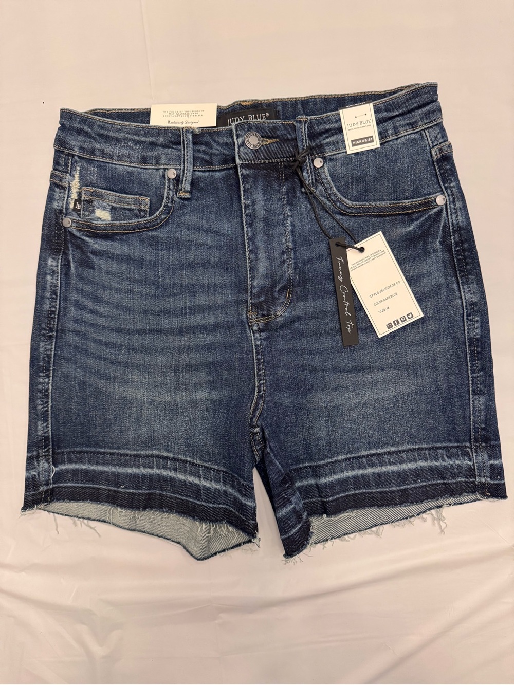 Judy Blue Tummy Control High Waist Dark Wash Raw Hem Denim Shorts Size M NWT
